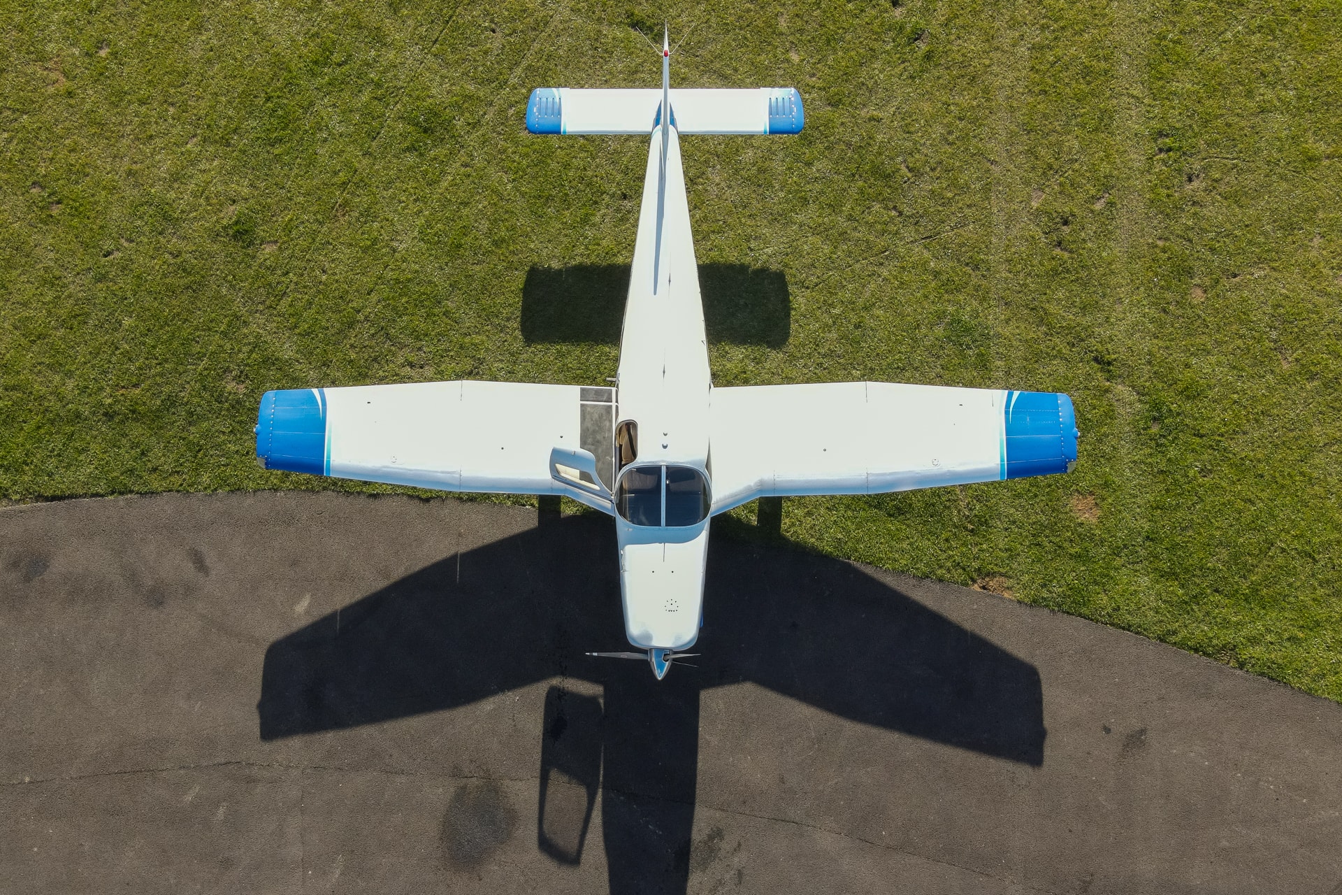 Aircraft engine in precision workshop